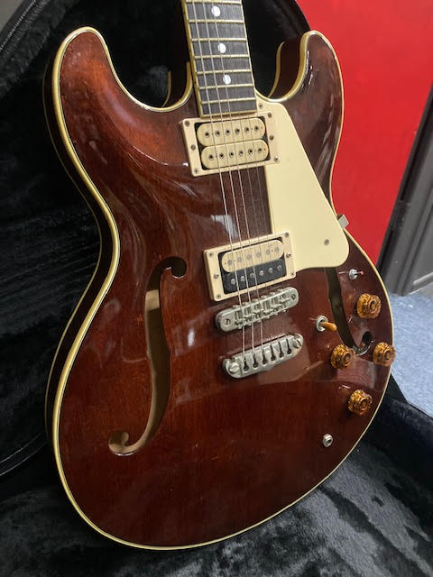 1982 Aria Pro II TA-70 Electric Guitar W/hardcase (Pre-Owned)