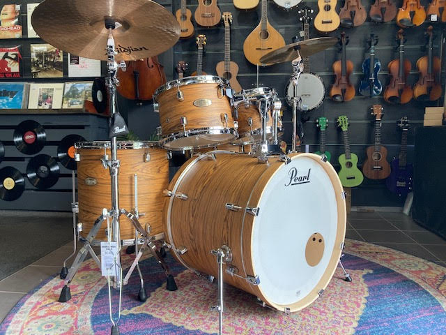 Pearl Decade Maple Satin Caramel Veil drum kit package