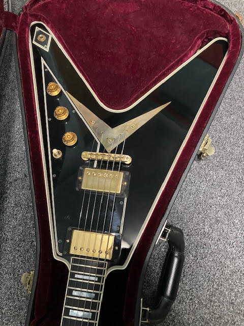Gibson Flying V Custom Ebony w/ hardcase