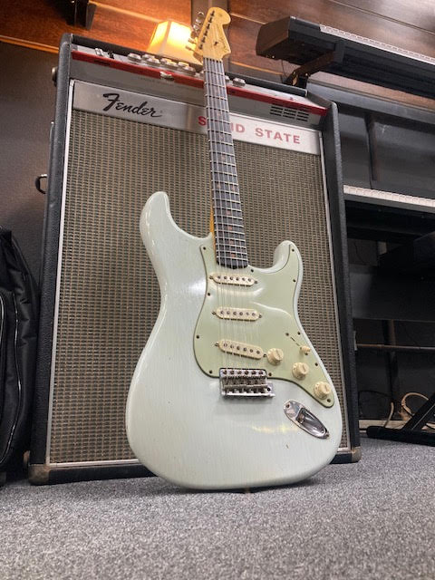 SOLD - Fender Customshop Stratocaster 1960 Journeyman Sonic Blue w/hardcase