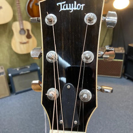 TAYLOR 814ce ACOUSTIC ELECTRIC GUITAR W/ CASE (PREOWNED)