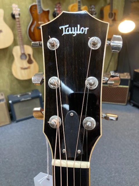 TAYLOR 814ce ACOUSTIC ELECTRIC GUITAR W/ CASE (PREOWNED)