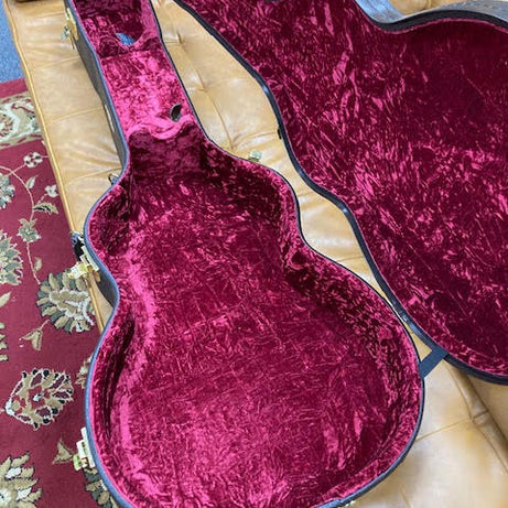 Taylor 814CE DLX acoustic electric guitar (preowned)