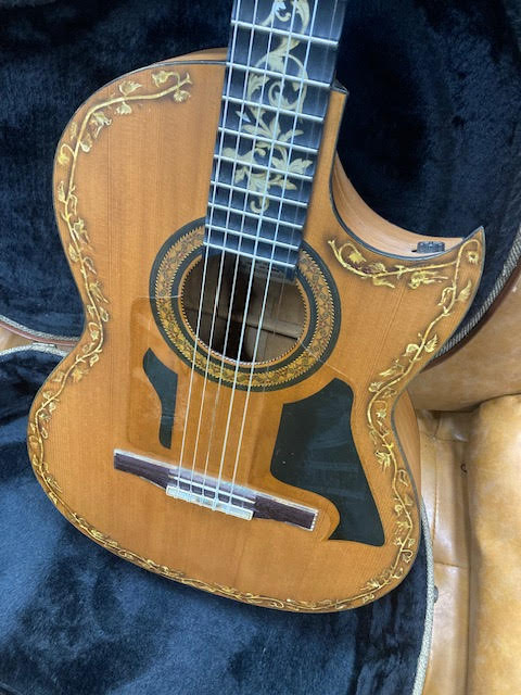 Rare Vintage Arturo Valdez flamenco guitar