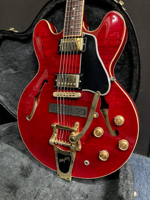Gibson ES335 2005 Dot electric guitar w/ hardcase