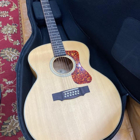 Guild F-2512E 12 string acoustic / electric guitar w/ gigbag (preowned)