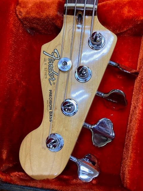 Fender Precision Elite 1983 Vintage Bass guitar w/ Vintage Fender case