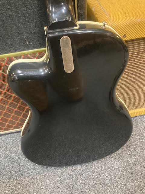 Vintage Hagstrom P90 electric guitar w/ hardcase