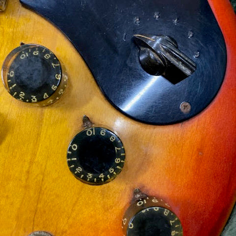 Gibson 1973 LS-6 electric guitar w/ case