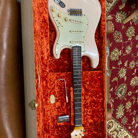 Fender Custom Shop Stratocaster Limited edition Shell Pink 2022 1960 Journeyman w/case