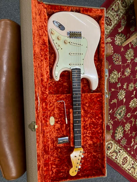 Fender Custom Shop Stratocaster Limited edition Shell Pink 2022 1960 Journeyman w/case