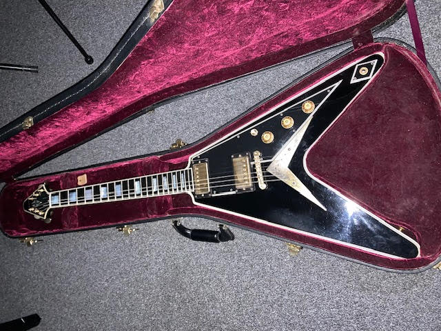 Gibson Flying V Custom Ebony w/ hardcase