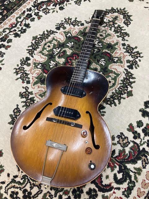 Gibson ES125 1956 hollowbody Guitar w/ mods + case