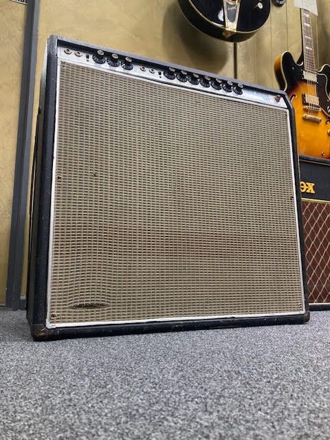 Vintage 1969 Fender Super Reverb Drip-Edge Silverface amplifier