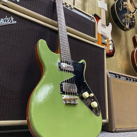 2026 DeluxeTone Cosmopolitan "Super Sonic" w/ hardcase