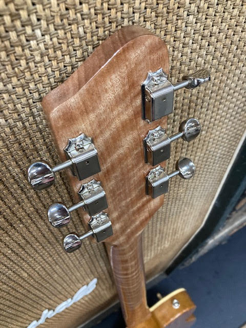 Deluxetone Mexi-Cali Radiola Duo Custom Electric guitar w/hardcase