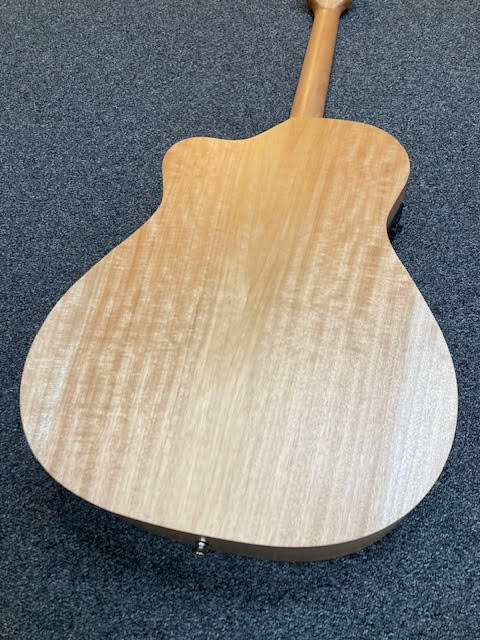 Pratley Entertainer OM Cutaway All Solid Maple B/S / Bunya Top w/pickup