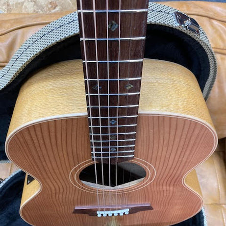 Cole Clark Angel Redwood Silky Oak w/ hardcase