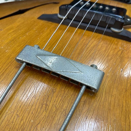 Gibson ES125 1956 hollowbody Guitar w/ mods + case