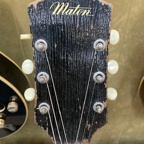 Maton 1960's 45A Premier hollowbody electric guitar w/ case