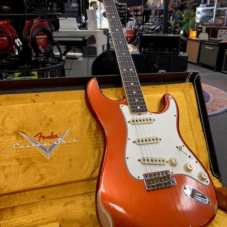Fender Custom Shop Stratocaster 1967RI Limited edition Relic w/ case + candy