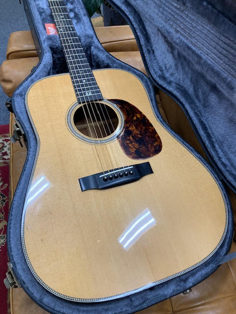 Edmonds D18H Engleman/Koa 2004 Custom acoustic guitar w/hardcase