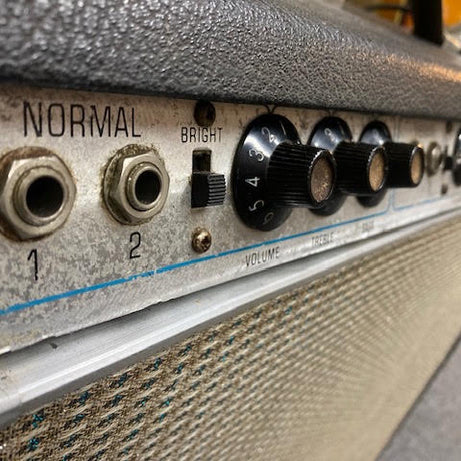 Vintage 1969 Fender Super Reverb Drip-Edge Silverface amplifier