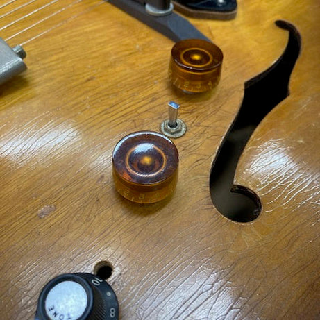 Gibson ES125 1956 hollowbody Guitar w/ mods + case