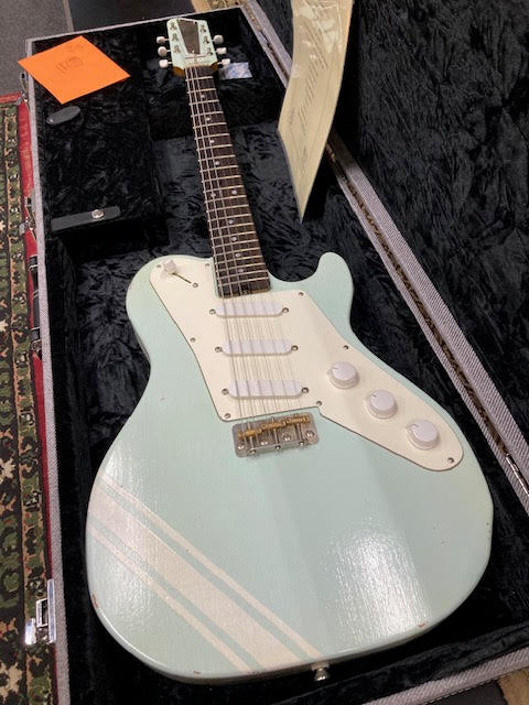 DeluxeTone Radiola Trio "Blue Bird" w/ hard case