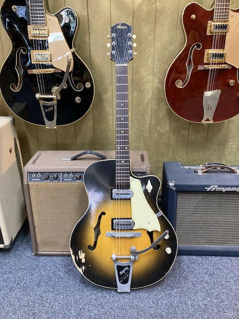 Maton 1960's 45A Premier hollowbody electric guitar w/ case