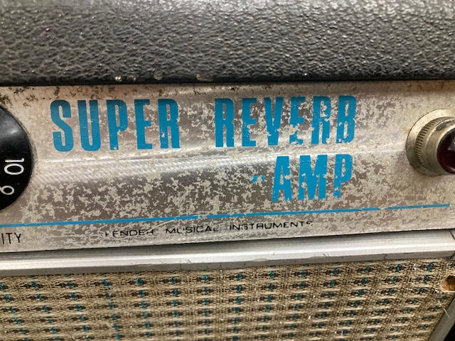 Vintage 1969 Fender Super Reverb Drip-Edge Silverface amplifier