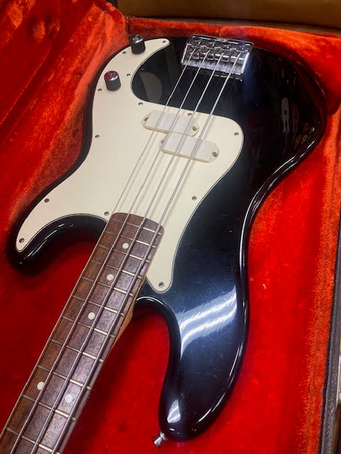 Fender Precision Elite 1983 Vintage Bass guitar w/ Vintage Fender case