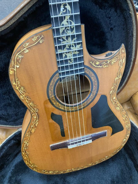 Rare Vintage Arturo Valdez flamenco guitar