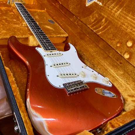 Fender Custom Shop Stratocaster 1967RI Limited edition Relic w/ case + candy