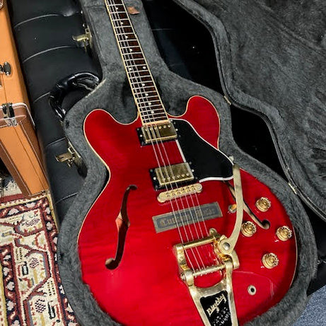 Gibson ES335 2005 Dot electric guitar w/ hardcase