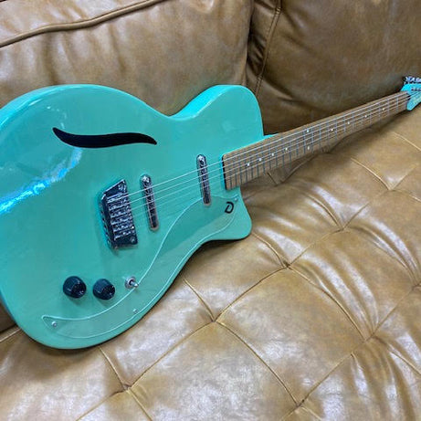 Danelectro Baritone electric guitar surf green Korea