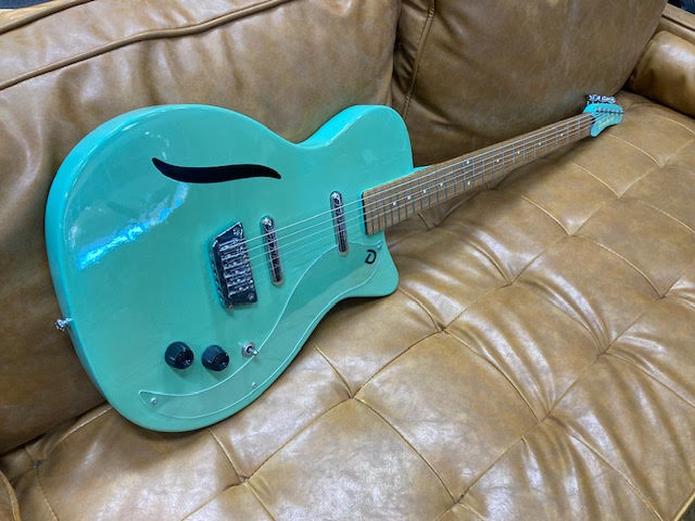 Danelectro Baritone electric guitar surf green Korea