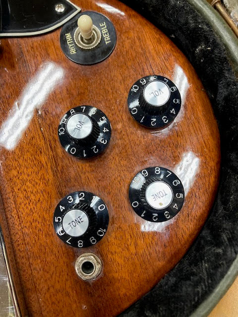 Vintage Gibson SG 1969 w/ original Aus delivered case . Players grade