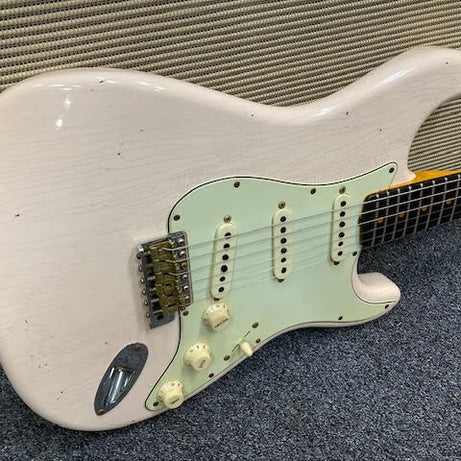 Fender Custom Shop Stratocaster Limited edition Shell Pink 2022 1960 Journeyman w/case