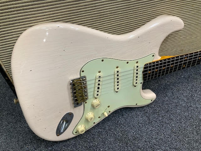 Fender Custom Shop Stratocaster Limited edition Shell Pink 2022 1960 Journeyman w/case