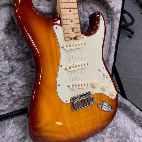 Fender Stratocaster Elite 2016 Sienna Burst w/ hardcase