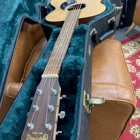 Martin OM-1 acoustic/electric guitar w/case (preowned)