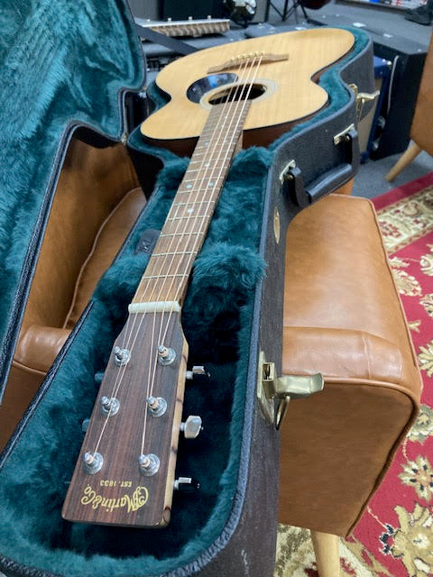 Martin OM-1 acoustic/electric guitar w/case (preowned)