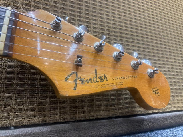 Fender Stratocaster Neck from 1964 on Vintage Chris Kinman late 70's body ....