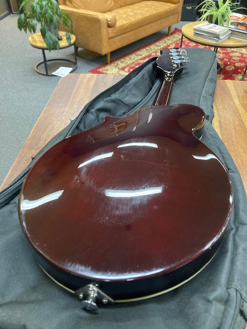 Kentucky KM-300E electric mandolin (preowned)