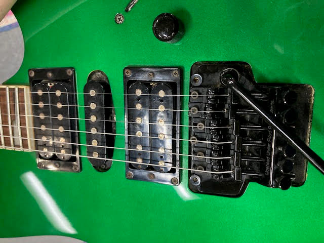 Ibanez RG270DLX electric guitar w/ hardcase