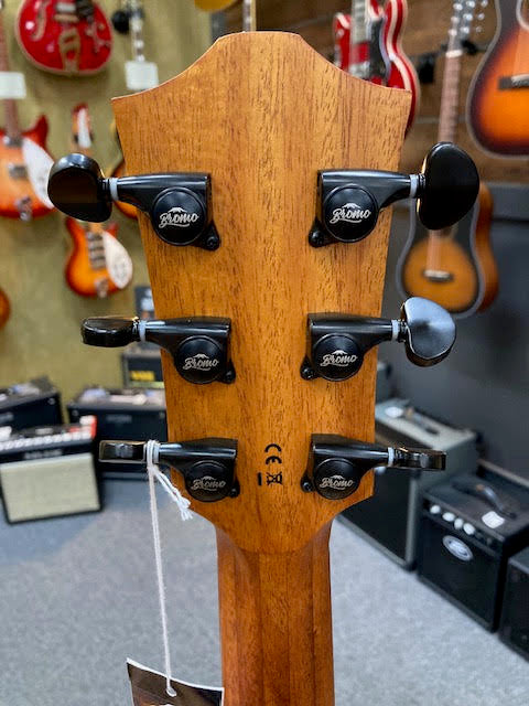 Bromo BAA2CE acoustic / electric guitar
