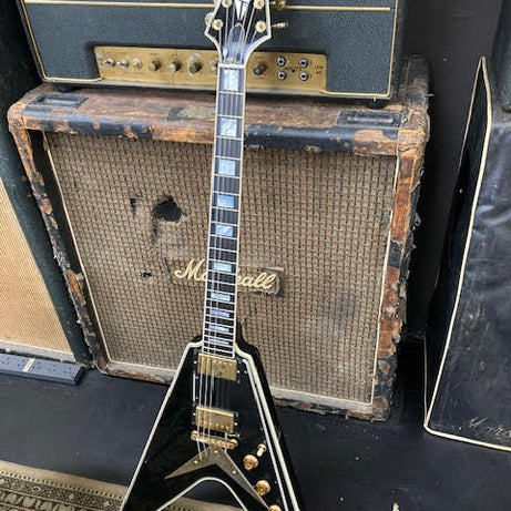 Gibson Flying V Custom Ebony w/ hardcase