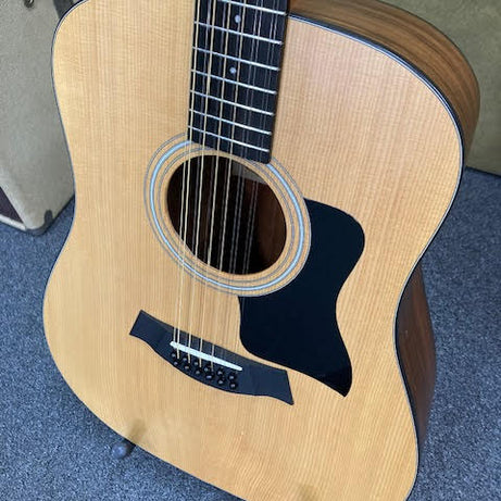 Taylor 150E 12 string guitar w/ MBT hardcase