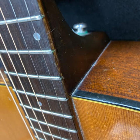 Guild D35 1976 vintage acoustic electric w / case